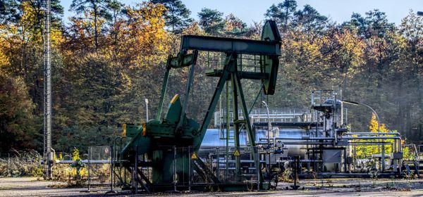 Shell, Zefiro Methane and BP: Oil Stocks Ahead of Earnings, Legacy Wells Create Opportunities for Specialists