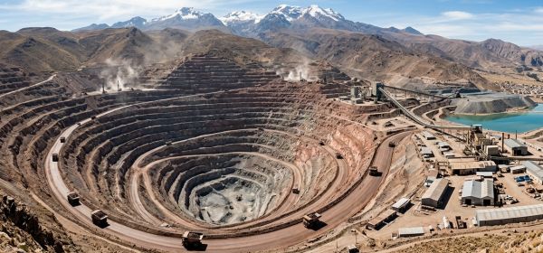 Copper at Record High: Investors Benefit from Ivanhoe Mines, Power Metallic Mines, and Southern Copper