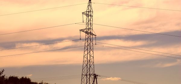 How to Benefit from the Grid Crisis: Nordex, RE Royalties, and Bloom Energy Are Capitalizing on Market Bottlenecks