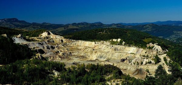 Over 100% upside potential and takeover speculation! Could raw materials gem Power Metallic Mines follow in the footsteps of Norilsk Nickel?