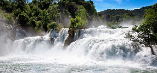 Turnaround after the sharp correction? Silver price target USD 100 with Silver Viper, SAP, and Deutsche Telekom